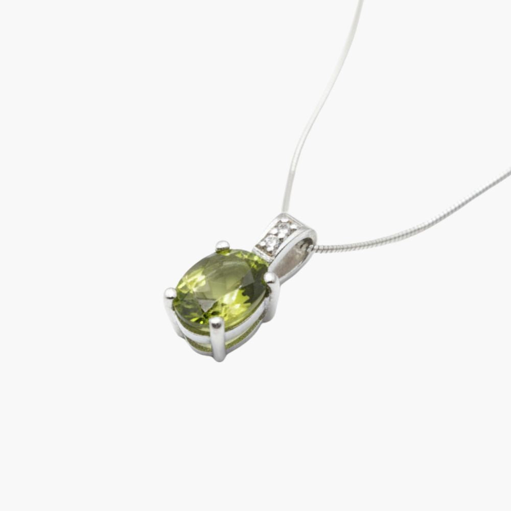 Natural Peridot Ovel Pendant