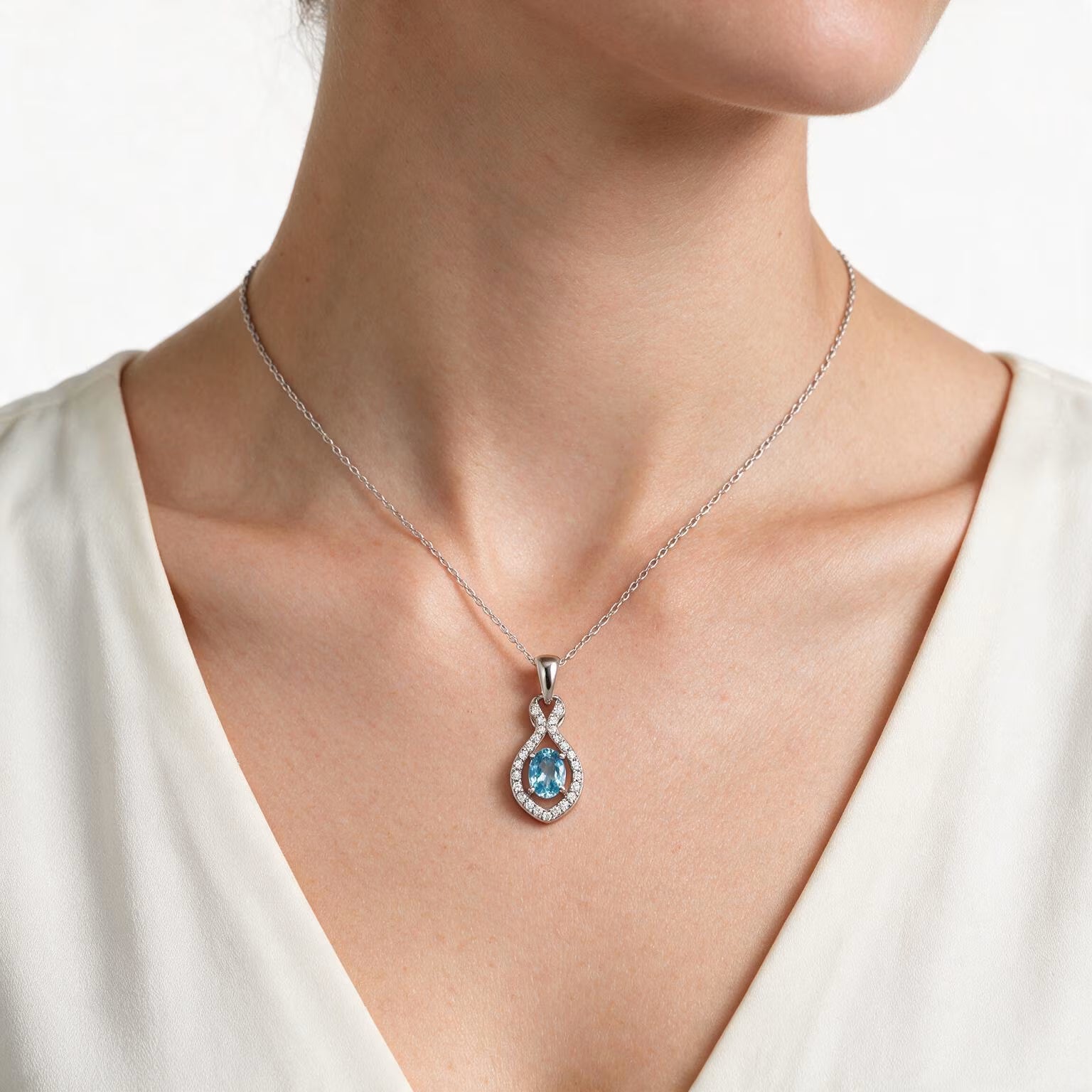 Ocean Empress Halo Pendant