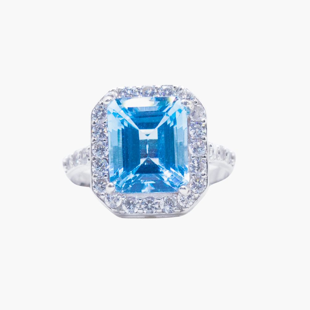 Ocean Majesty Blue Topaz Ring