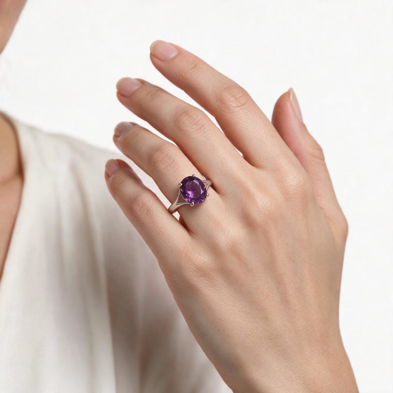 Royal Amour Amethyst Ring